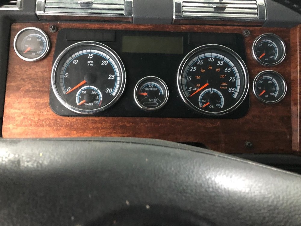 2014-2016 Freightliner CASCADIA Speedometer Instrument Cluster - Used