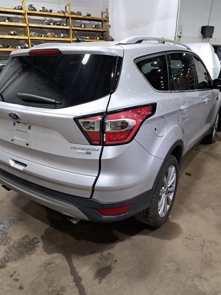 2017 Escape Amplifier Sku#4430372