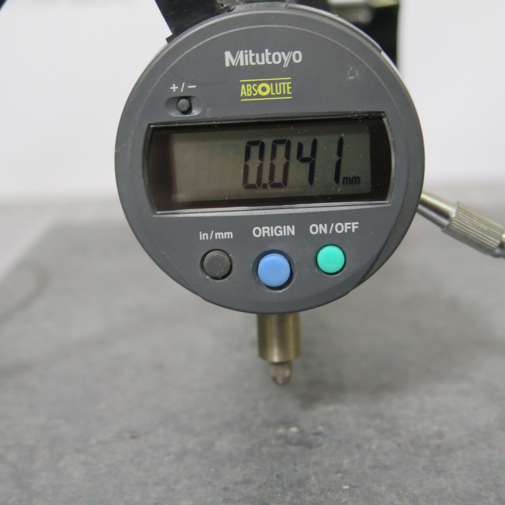 R201909 Mitutoyo Dial Indicator w/ Stand & CDI Granite Base