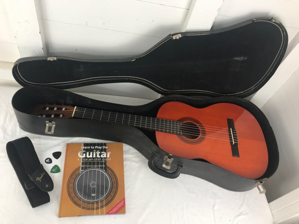 Fender Classical Folk Guitar w/ Case & More. Model CG-7. Fine Condition