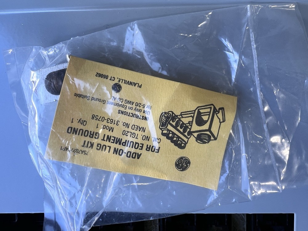 1-GE AQF3481AB 100 AMP 48 SPACE 3PHASE 4WIRE (INTERIOR ONLY)
