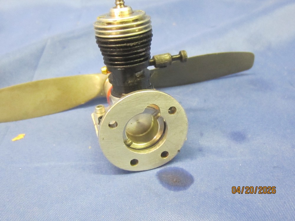 COX TD .049 2 STROKE GLOW ENGINE, WITH ENGINE MOUNT, USED