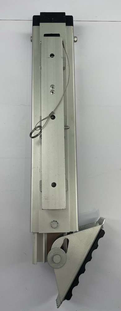 Werner Keylok Quick Connect System Ladder Leveler