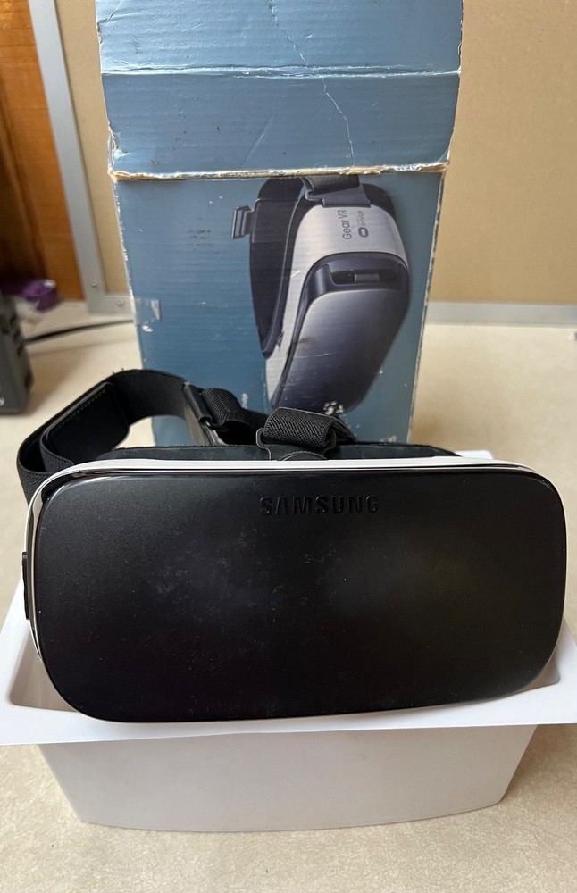 Samsung Gear VR Powered by Oculus