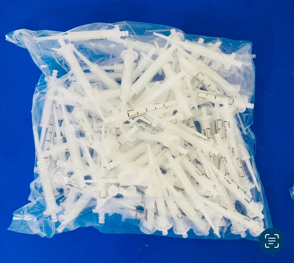 （100) Eppendorf  Original Eppendorf Combitips 5 mL Capacity 2226130-4