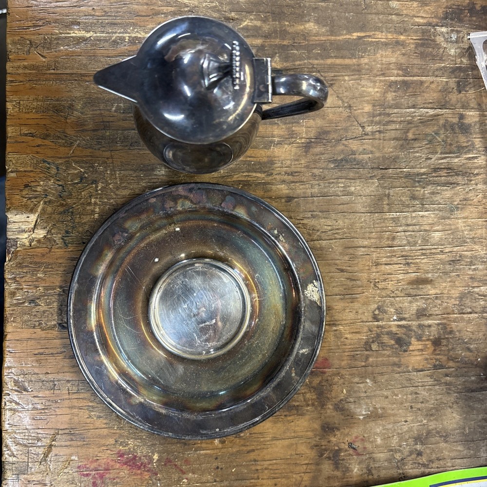 ONEIDA SILVERSMITHS Silver plated Cream Pitcher & Plate 6 Inch