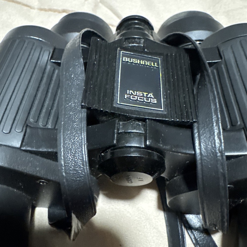 Bushnell Instafocus 10x50 Binoculars With Case