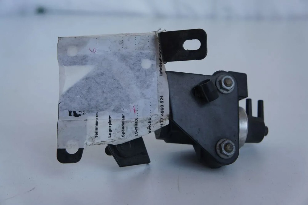 Genuine BMW E87 E46 E90 E91 E92 E93 E39 E60 Pressure Converter 11747796634
