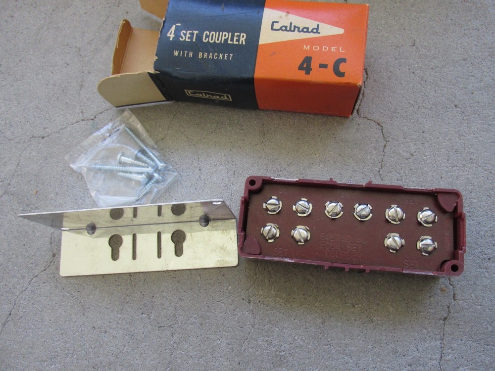 CALRAD 4 SET COUPLER WITH BRACKET MODEL 4-C NEW NEVER USED