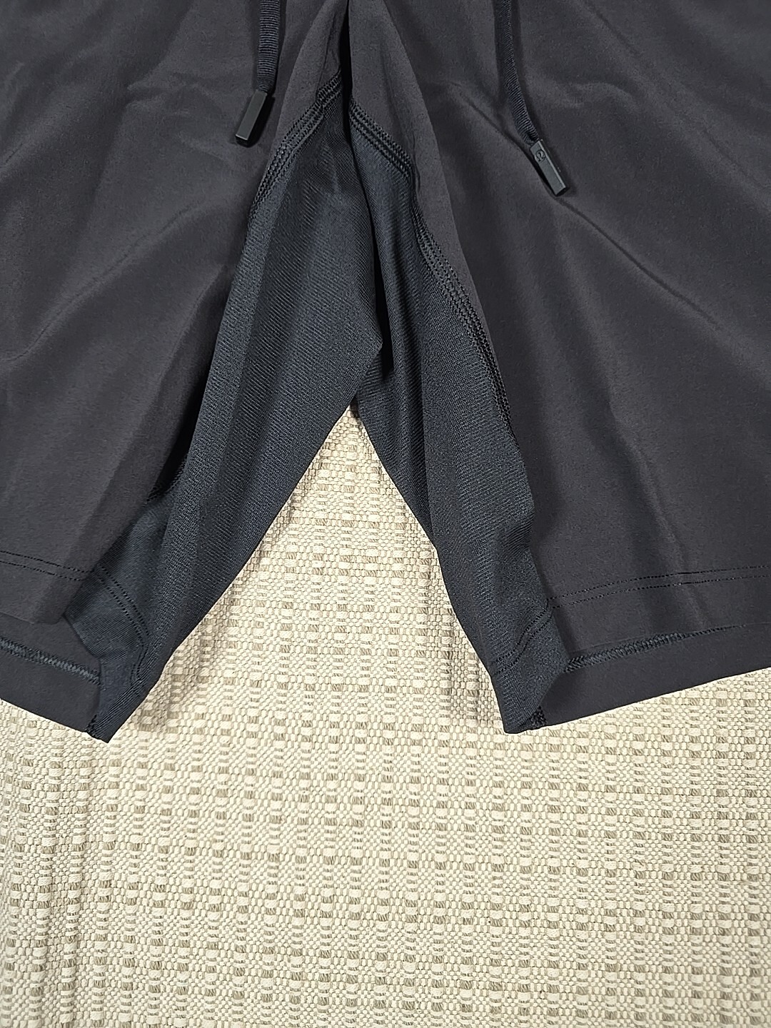 Size Large Lululemon T.H.E. Short 9" Linerless BLACK LM7AA0S BLK Men's New NWT