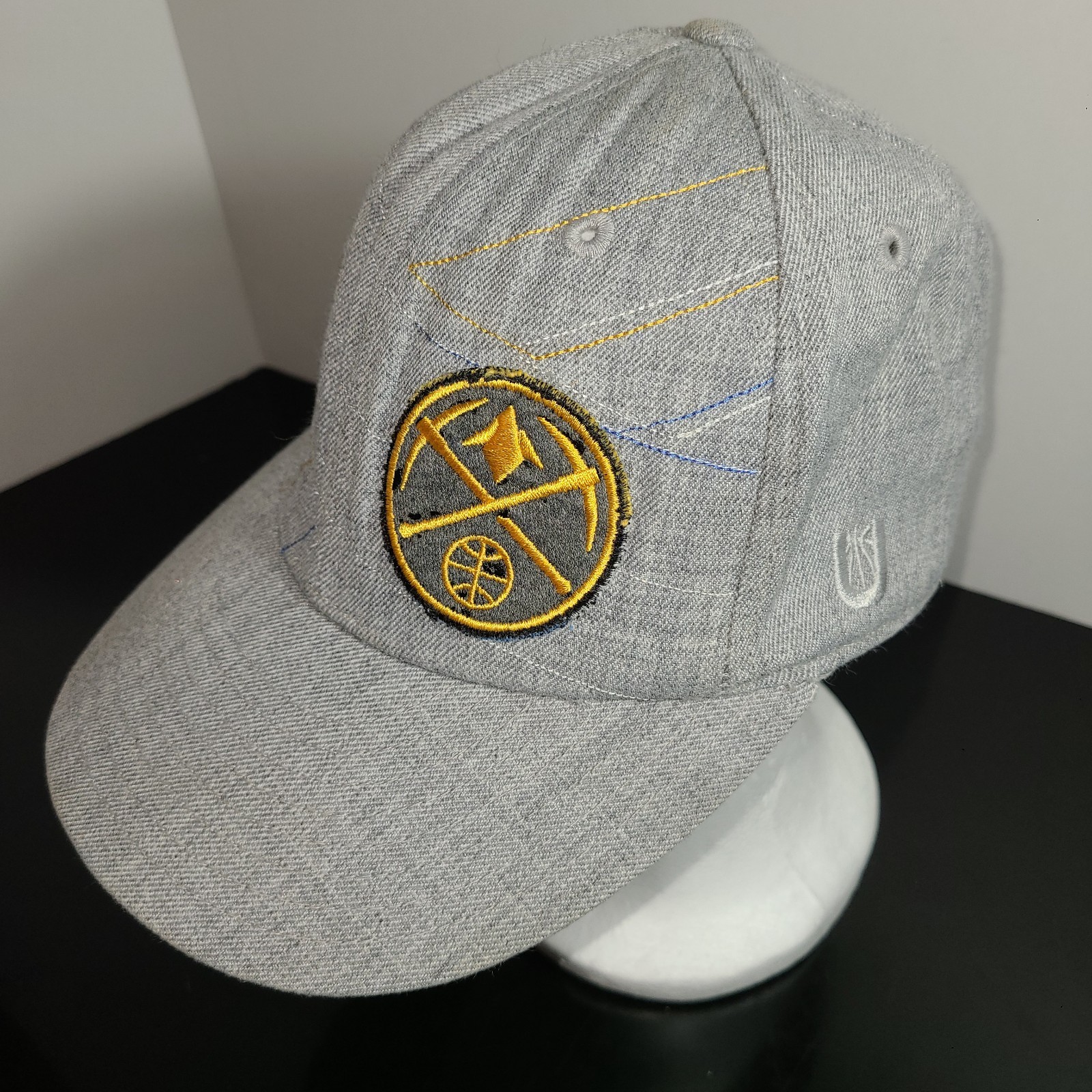 Denver Nuggets NBA Vintage Logo Cap Hat Altitude Authentics Sz 7 Fitted Gray