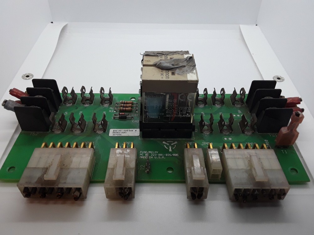 Fuse/Relay Board PC BD 223-001-026/005