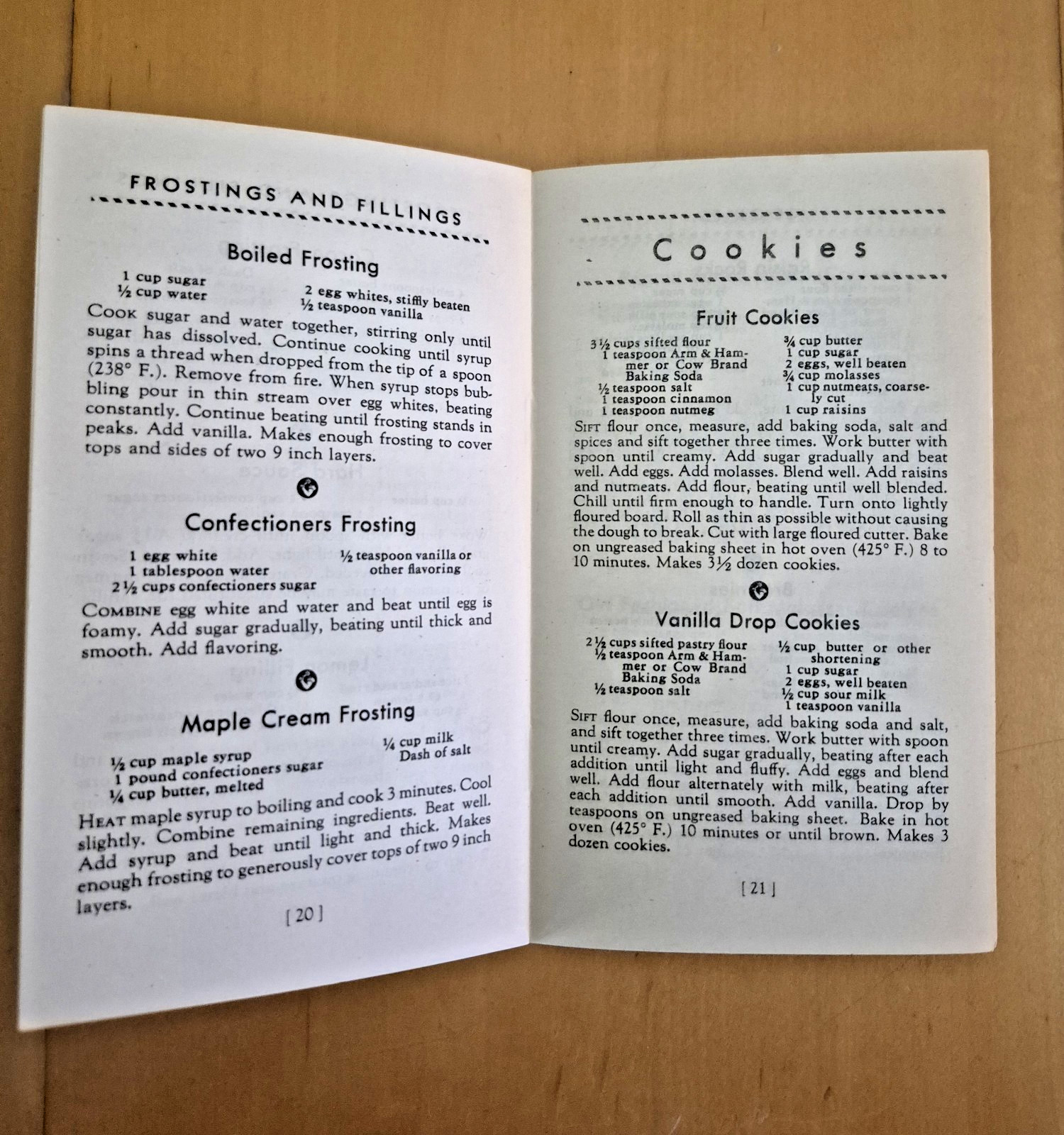 Vintage 1935 GOOD THINGS TO EAT Arm & Hammer Baking Soda Booklet 113th Edition