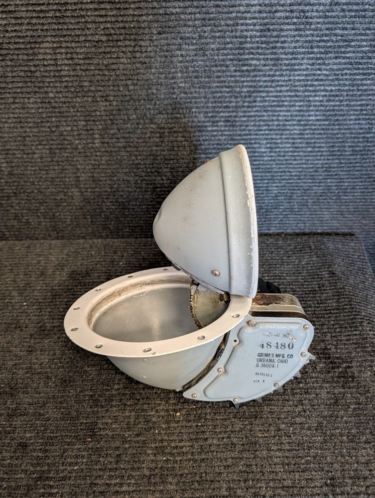Grimes Retractable Landing Light