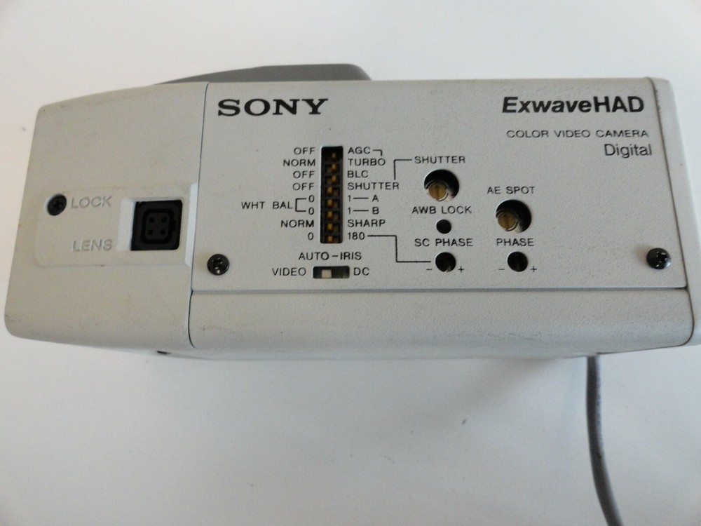 SONY DXC-190, ExwaveHAD Camera