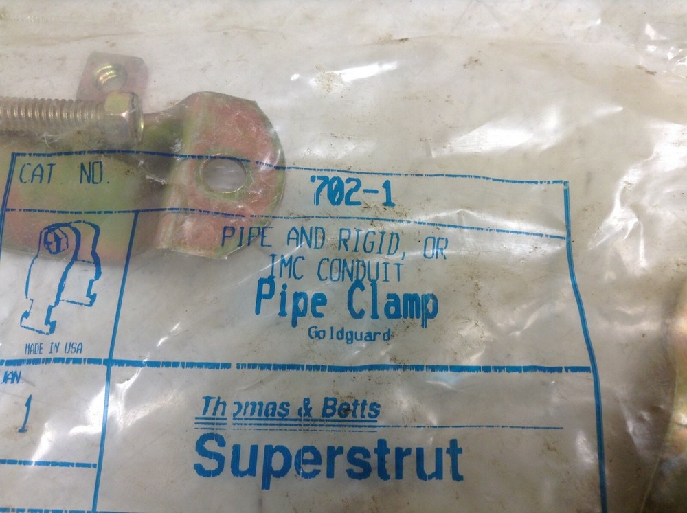 Thomas & Betts Superstrut 702-1 Pipe Clamp 7021 New