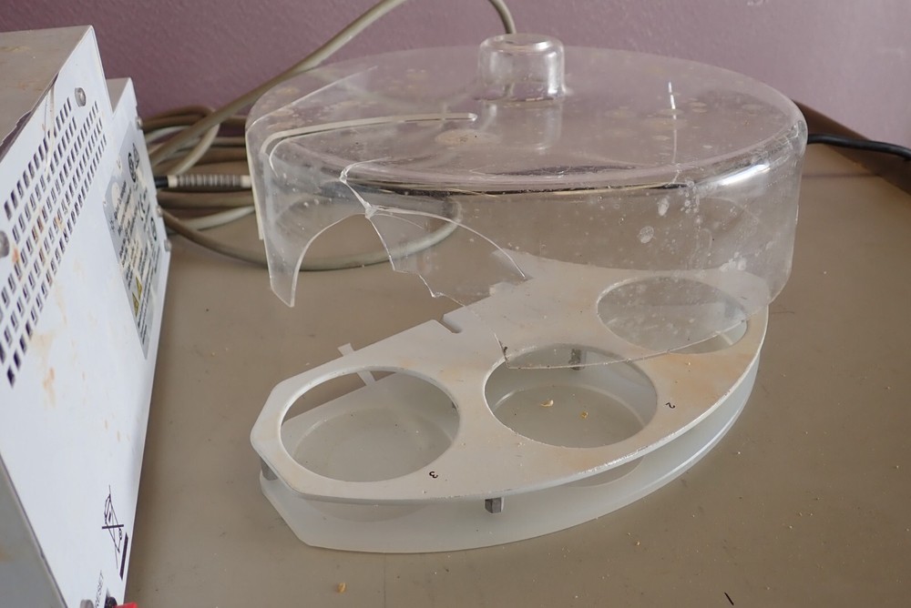 Agilent Technologies G136B Integrated Autosampler