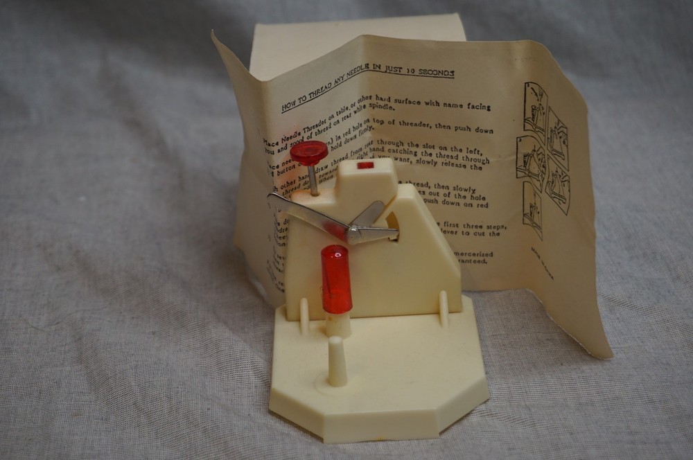 Easy Threader Machine With Instructions Style X6A Vintage