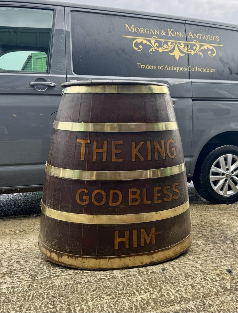 Large Royal Navy Solid Oak Coopered Grog or Rum Ration Serving Barrel c.1800-37