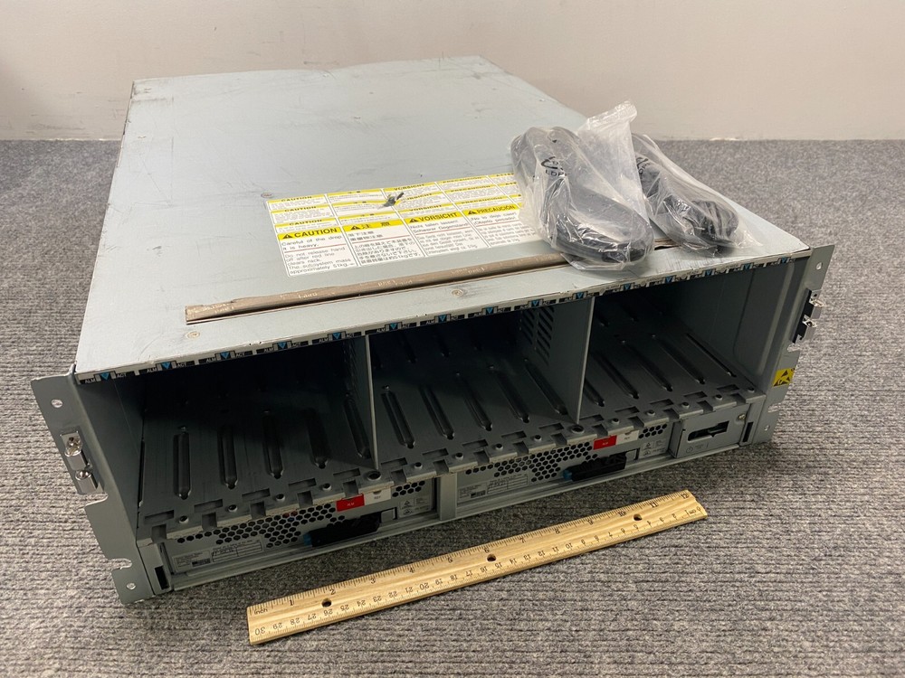 Hitachi DF800-RK2 Storage Array Chassis w/ N1K Backup Battery (x2) & Cords