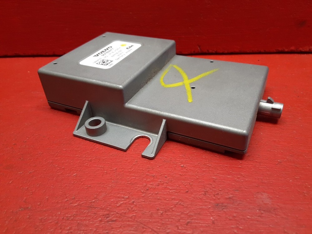 2007 Volvo V50 GPS Receiver Navigation Module ECU 30752377