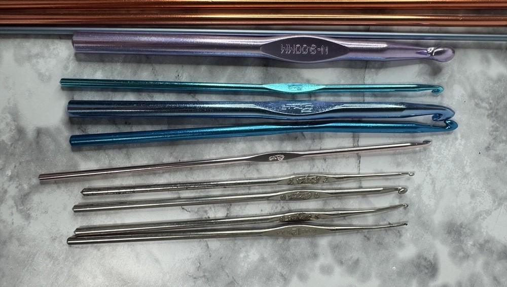 Knitting Needles And Crochet Hooks