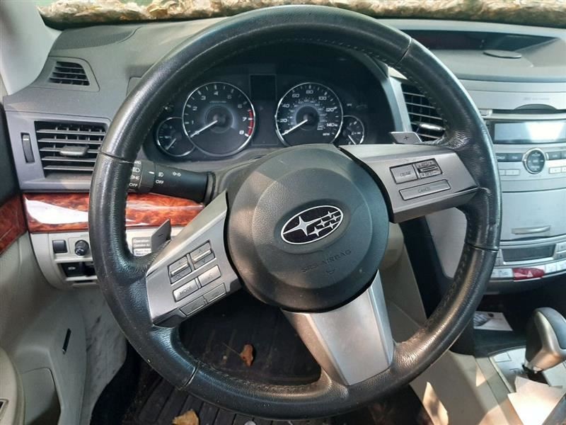 LEGACY 2010 High Mounted Stop Light 843704