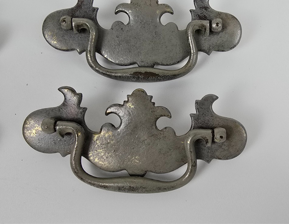Vintage Drawer Hardware Lot – Fleur de Lis Pulls & Knobs – Mixed Sizes
