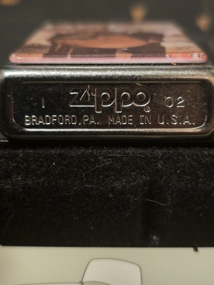 Zippo Lighter Post Emblem 3 Men Standing 2001 Design