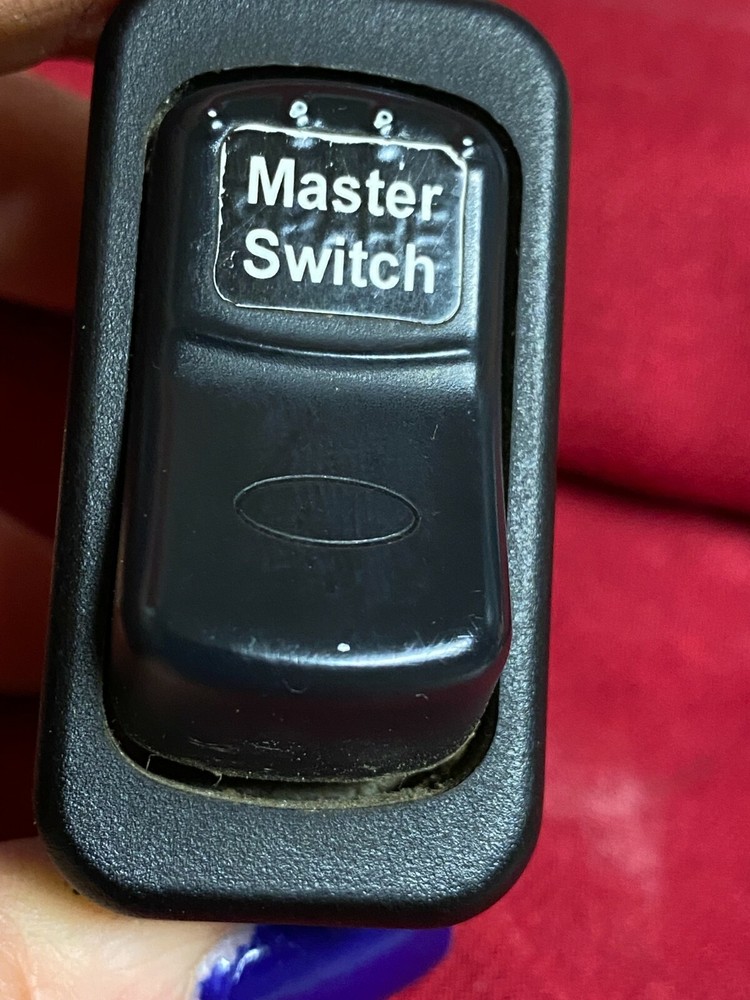 PETERBILT SWITCH, DASH, Q27-6031-4K8ESS1AH1 MASTER SWITCH