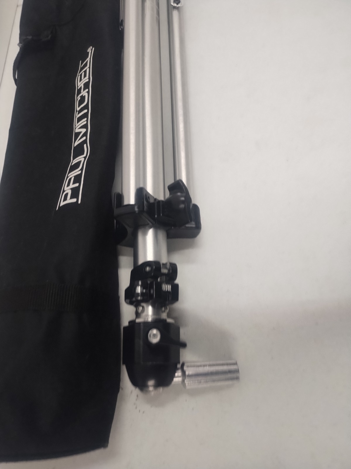 Paul Mitchell School Pro Mannequin Styling Head holder Tripod with Carrying Case