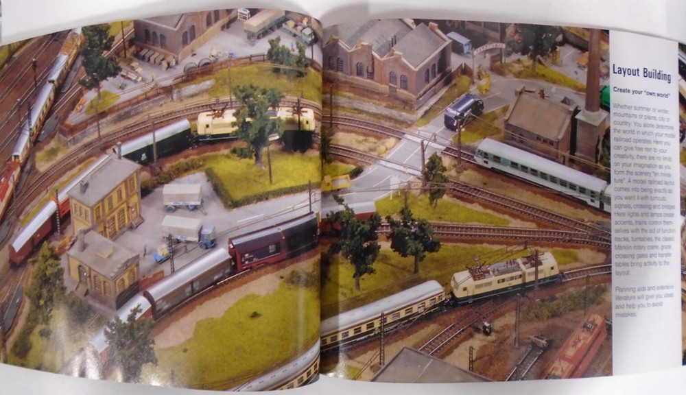 MARKLIN COMPLETE PROGRAM 1994/95 E MODEL RAILWAY PAPERBACK CATALOG