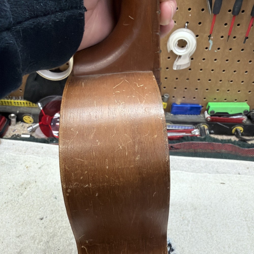 Vintage Baritone/tenor Ukulele