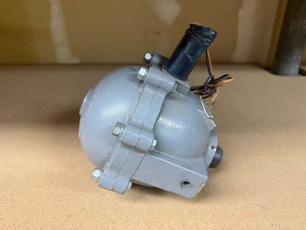 Edwards 5524-AH 120 VAC 28 Amp Explosion Proof Driver