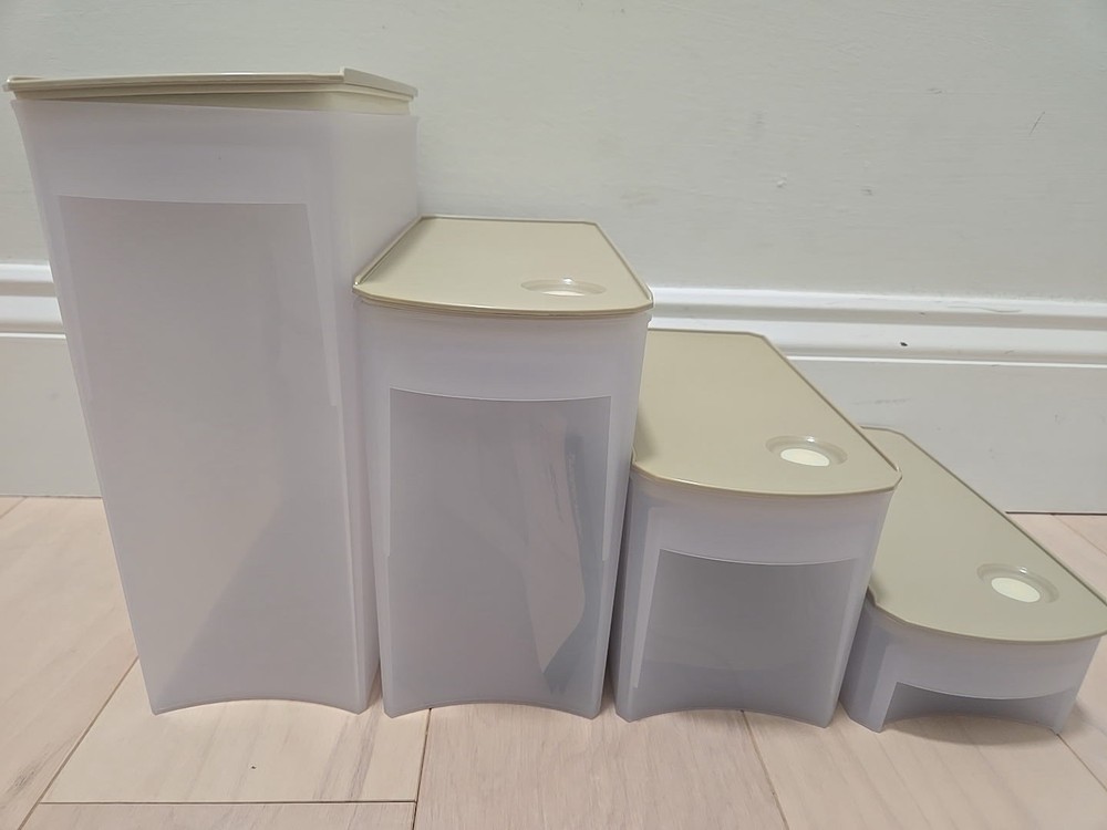 New Tupperware 2004 Shelf Smart Airtight Modular 5 Units  Hazelnut Beige