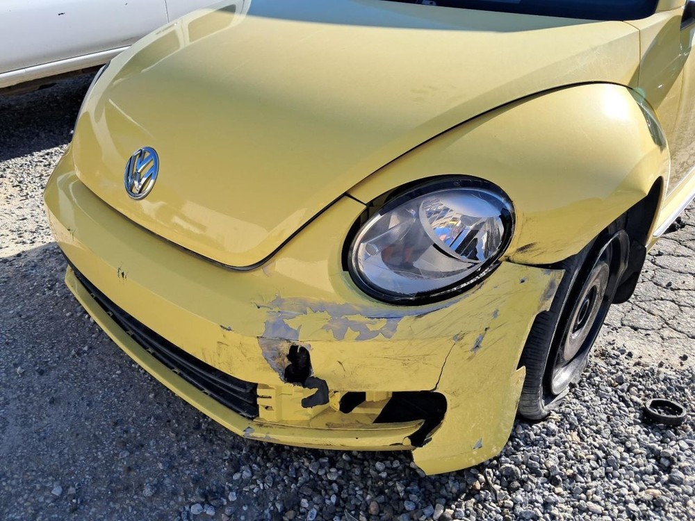 BEETLE 2015 Glove Box 4832147