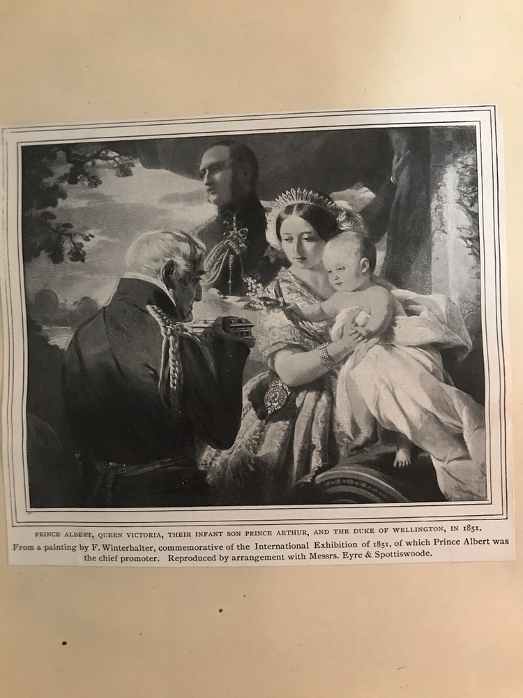 WW1/WW2 British Queen Victoria Book