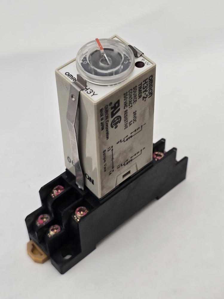 Omron H3Y-2 Solid State Timer With Socket Base 5A 250V 8Pin 11Z2YT