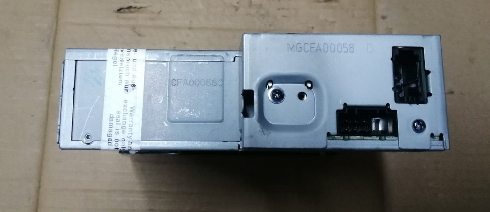 2004-2008 AUDI A6 C6 CD CHANGER PLAYER UNIT 4E0910110E