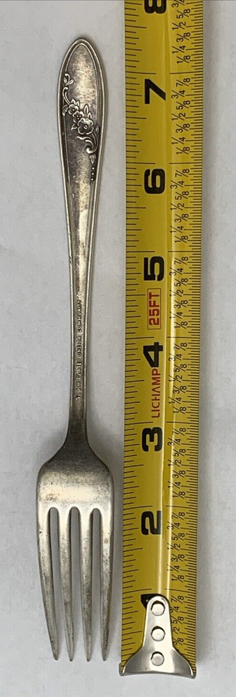 Oneida Community Fork Silver Silverplate Flatware Tudor Plate Queen Bess Wreath