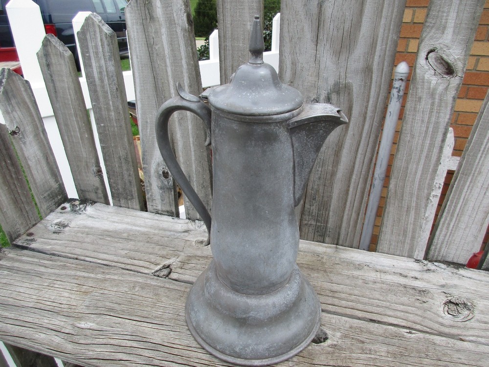 CINCINNATUS QUADRUPLE QUEEN CY. SILVER CO. PITCHER WITH LID