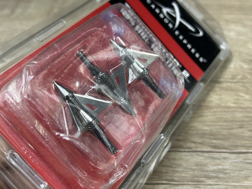 Carbon Express Terminator 2 Broadheads 3-Pack New
