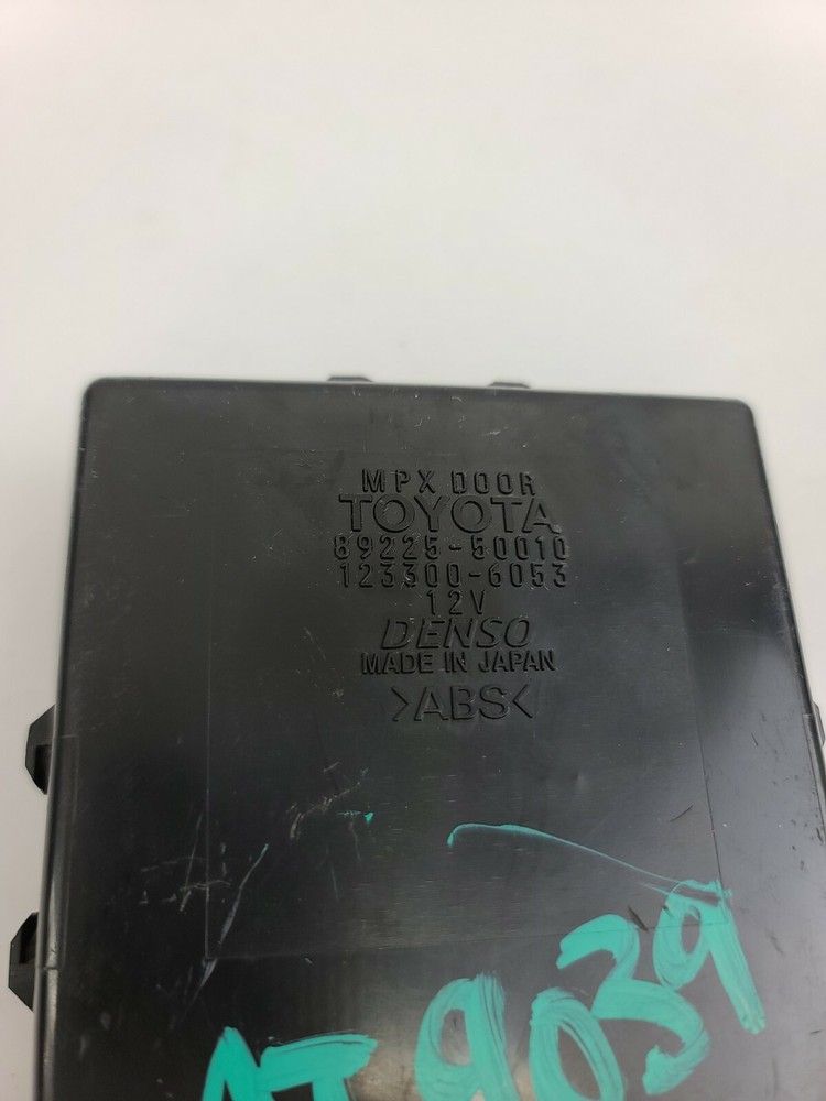 1998 1999 2000 Lexus Ls400 Rear Left Door Mpx Multiplex Network Control Module