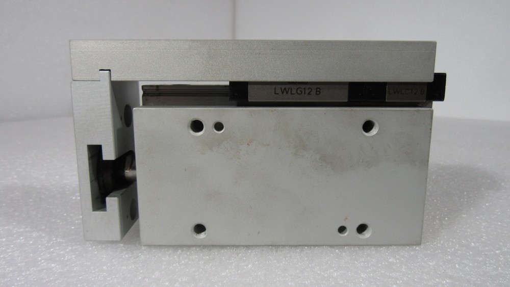 COMPACT AUTOMATION QS04-351-L2 PRECISION LINEAR STAGE