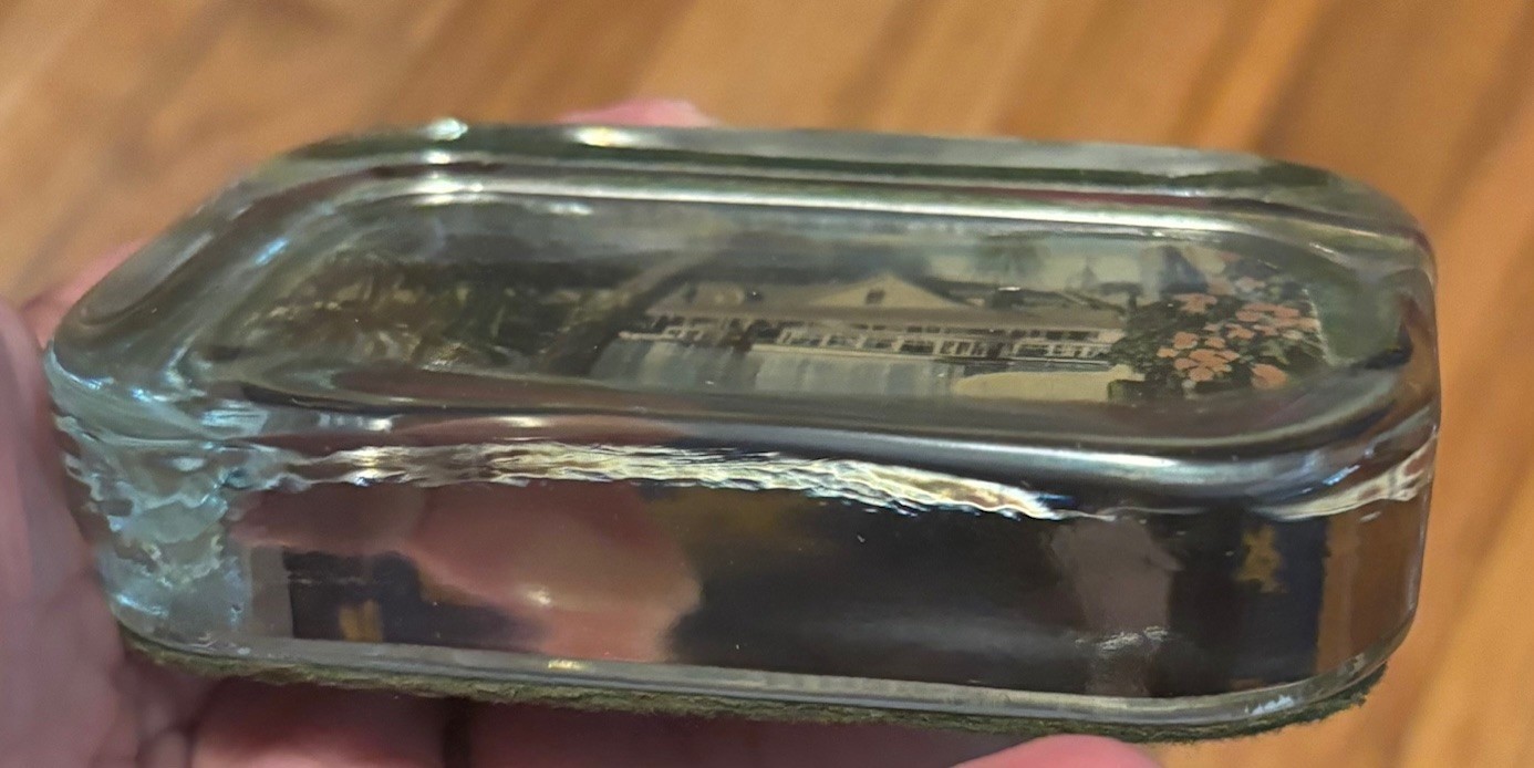 Vintage 1950s Silver Springs Florida Souvenir Glass Paperweight