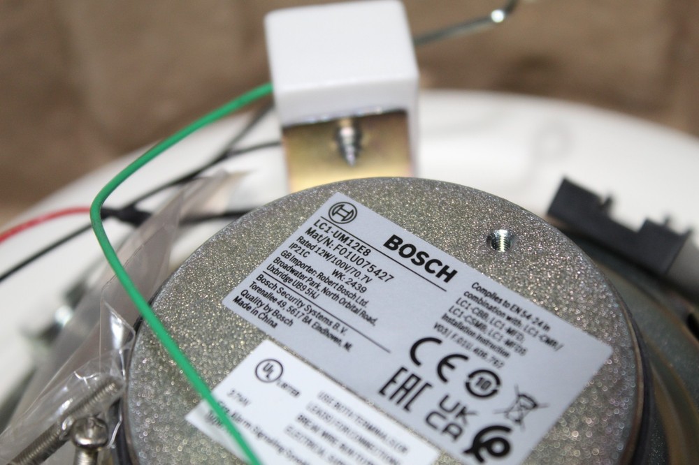 Bosch Ceiling loud speaker LC1-UM12E8