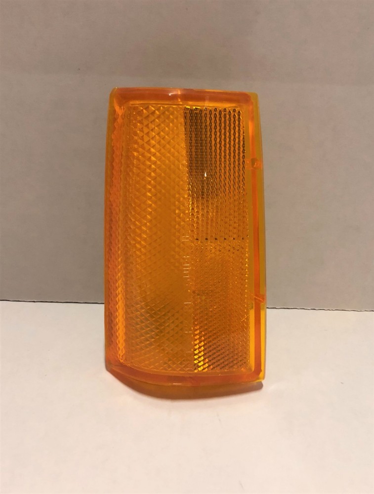 GM Side Marker #915435 - Caprice/Impala ('82-'85) - Driver's Side