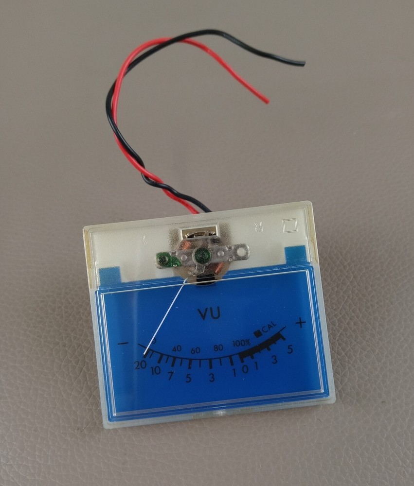 JVC KD-5200 RIGHT VU METER