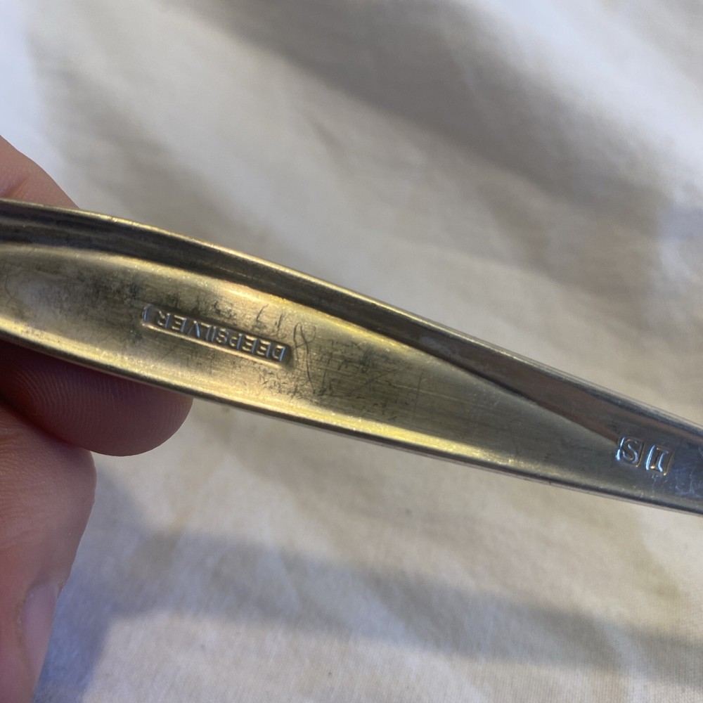Holmes & Edwards Windsong Deep Silverplate Vegetable Serving Fork 9”