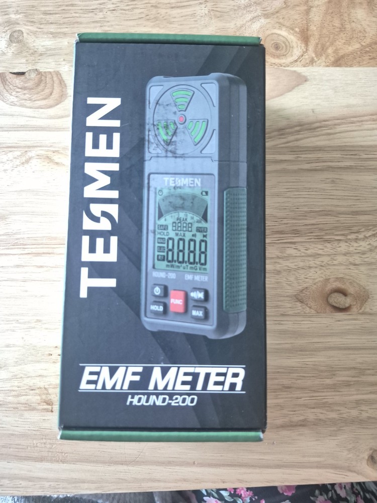 Tesmen HOUND-200 EMF Meter 3-in-1 RF MF EF Detector
